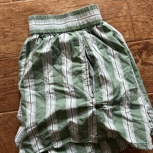 get free striped pull on shorts 💚 free people size LARGE